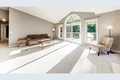 451  White Oak Trl #2, Hartland, WI 53029 - Photo 18