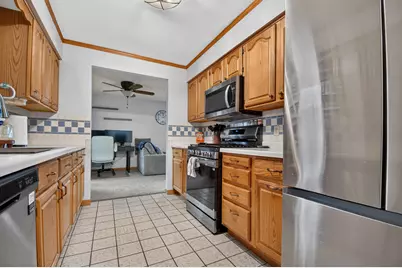 650  Meadow Ln, Burlington, WI 53105 - Photo 6