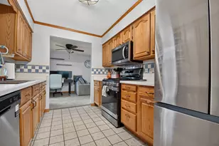 650 Meadow Ln, Burlington, WI 53105 - Photo 6