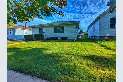 1807  28th St, Kenosha, WI 53140 - Photo 4