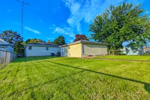 1807 28th St, Kenosha, WI 53140 - Photo 12