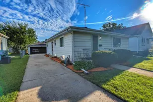 1807 28th St, Kenosha, WI 53140 - Photo 4