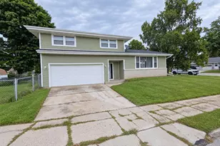 1014 Washington Ave, Sheboygan, WI 53081 - Photo 2