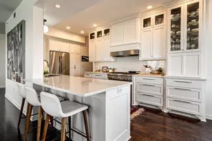 923 E Kilbourn Ave, Milwaukee, WI 53202 - Photo 4