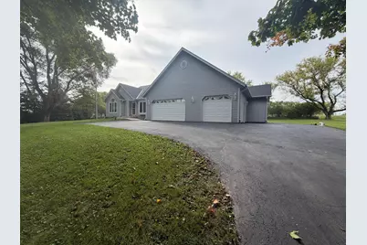 2135  Sherman Rd, Jackson, WI 53037 - Photo 2