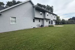 2135 Sherman Rd, Jackson, WI 53037 - Photo 4