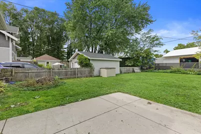 334 W 2nd St, Oconomowoc, WI 53066 - Photo 28