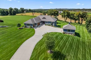 2177 Elsies Dr, Richfield, WI 53076 - Photo 74