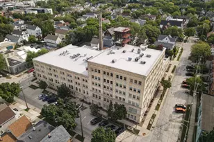 904 E Pearson St, Milwaukee, WI 53202 - Photo 46
