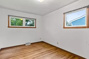 2014 Menasha Ave, Manitowoc, WI 54220 - Photo 18