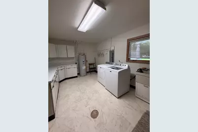 3121 N 105th St, Wauwatosa, WI 53222 - Photo 26