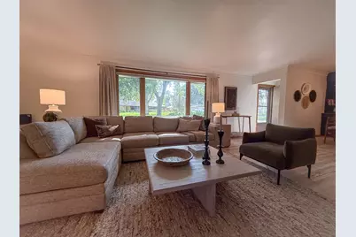 3121 N 105th St, Wauwatosa, WI 53222 - Photo 4