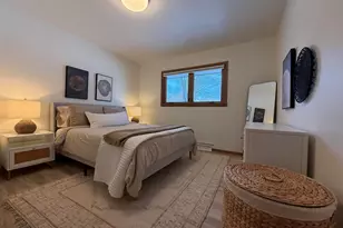 3121 N 105th St, Wauwatosa, WI 53222 - Photo 16