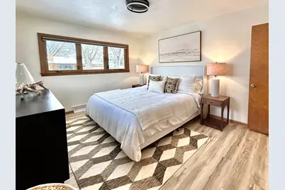 3121 N 105th St, Wauwatosa, WI 53222 - Photo 14