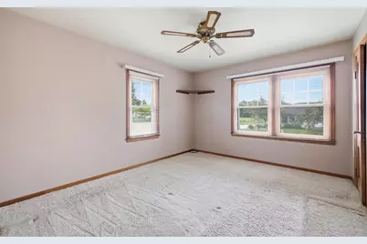 300  St Rose Ave, Fredonia, WI 53021 - Photo 14