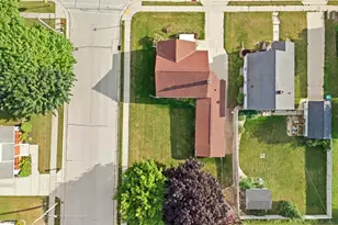300 St Rose Ave, Fredonia, WI 53021 - Photo 6