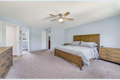 4645 W Sherwood Dr, Franklin, WI 53132 - Photo 20