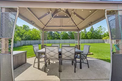 4645 W Sherwood Dr, Franklin, WI 53132 - Photo 50