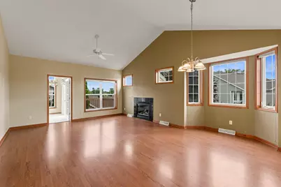 994  Niagara Ct, Port Washington, WI 53074 - Photo 12