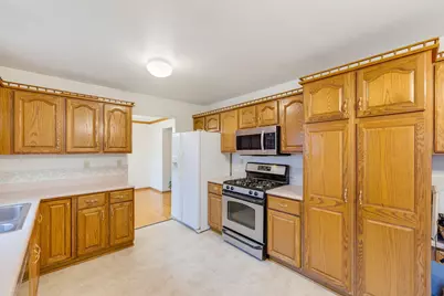 5856 S New York Ave, Cudahy, WI 53110 - Photo 10