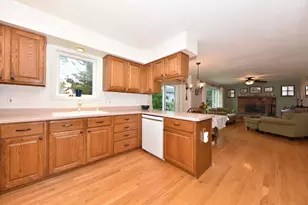 N58W24838 Cardinal Ct, Sussex, WI 53089 - Photo 16