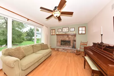 N58W24838  Cardinal Ct, Sussex, WI 53089 - Photo 4
