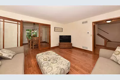 N58W24838  Cardinal Ct, Sussex, WI 53089 - Photo 8