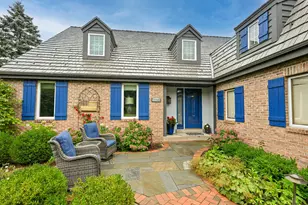 12340 N Fairway Heights Dr, Mequon, WI 53092 - Photo 2