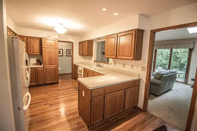 W52N106  Pioneer Ct #B, Cedarburg, WI 53012 - Photo 6