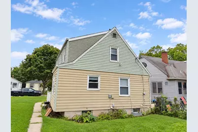 4226 W Courtland Ave, Milwaukee, WI 53209 - Photo 10
