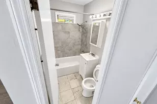 4226 W Courtland Ave, Milwaukee, WI 53209 - Photo 4