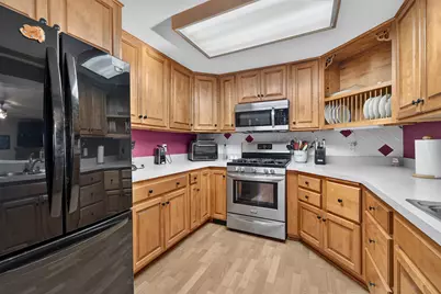 2541  Wisconsin St, Sturtevant, WI 53177 - Photo 8