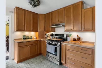 1009  Waldo Blvd, Manitowoc, WI 54220 - Photo 6
