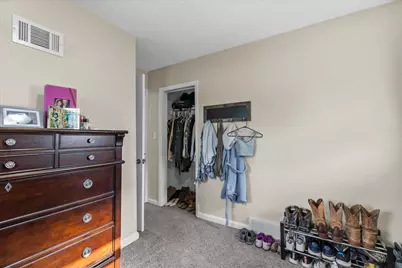 10506 W Villard Ave, Milwaukee, WI 53225 - Photo 22