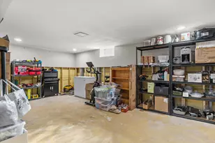 10506 W Villard Ave, Milwaukee, WI 53225 - Photo 32