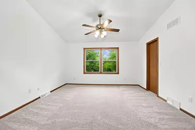 8570 N Meadowside Ct, Brown Deer, WI 53223 - Photo 12