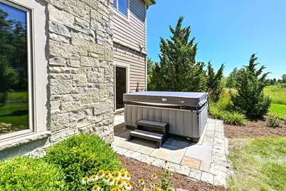1555  Behrens Dr, Cedarburg, WI 53012 - Photo 46