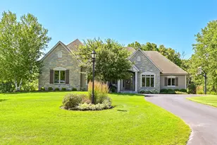 1555 Behrens Dr, Cedarburg, WI 53012 - Photo 1