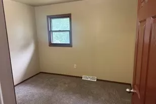 7951 N 94th St, Milwaukee, WI 53224 - Photo 8