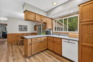 4328 Pennington Ln, Racine, WI 53403 - Photo 8