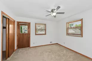 2167 S 80th St, West Allis, WI 53219 - Photo 8