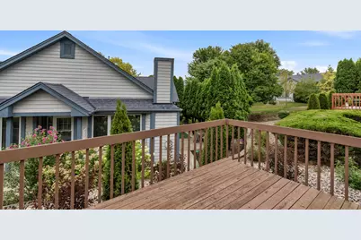 978  Bay View Cir, Mukwonago, WI 53149 - Photo 6