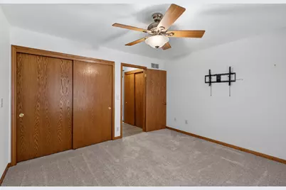 978  Bay View Cir, Mukwonago, WI 53149 - Photo 20