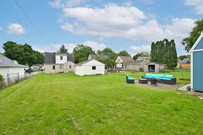 2823 S 85th St, West Allis, WI 53227 - Photo 22