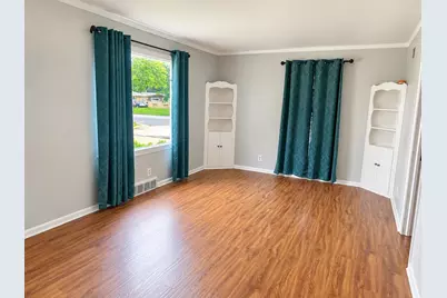 4020  78th St, Kenosha, WI 53142 - Photo 4