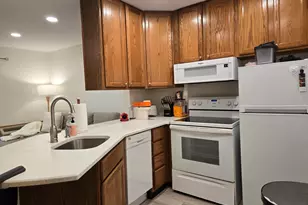 111 Center St, Lake Geneva, WI 53147 - Photo 4