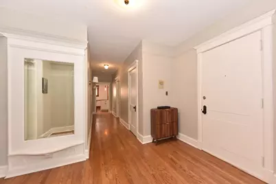 1714 E Kane Pl #L, Milwaukee, WI 53202 - Photo 2