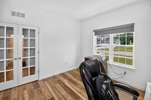 9391 S Parkside Ln, Franklin, WI 53132 - Photo 16