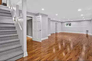 N48W16103 Lone Oak Ln, Menomonee Falls, WI 53051 - Photo 6