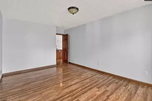 N48W16103 Lone Oak Ln, Menomonee Falls, WI 53051 - Photo 18